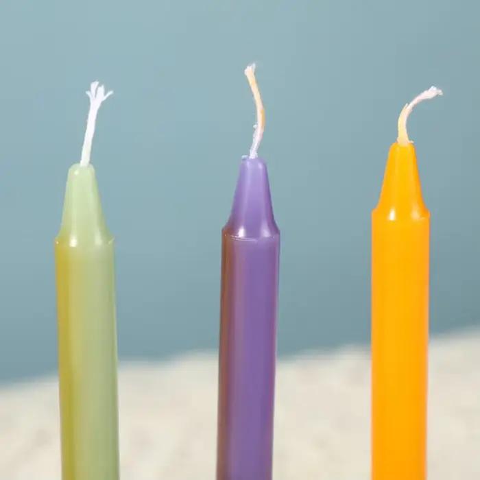 Mini bougie conique rouge non parfumée fait à la main pour rituels et décoration de Noël 12 pièces par boîte activité religieuse ambiance chaleureuse