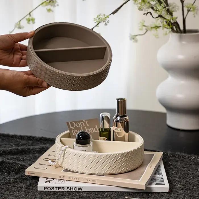 Plateau de parfum en cuir nordique de luxe rétro avec compartiments pour bijoux et parfums pour la maison et le bureau occasions spéciales