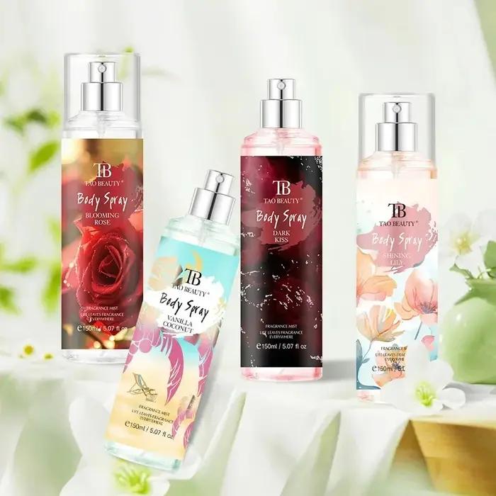Le spray parfumé a un parfum floral discret et durable avec une note fruitée. C'est
