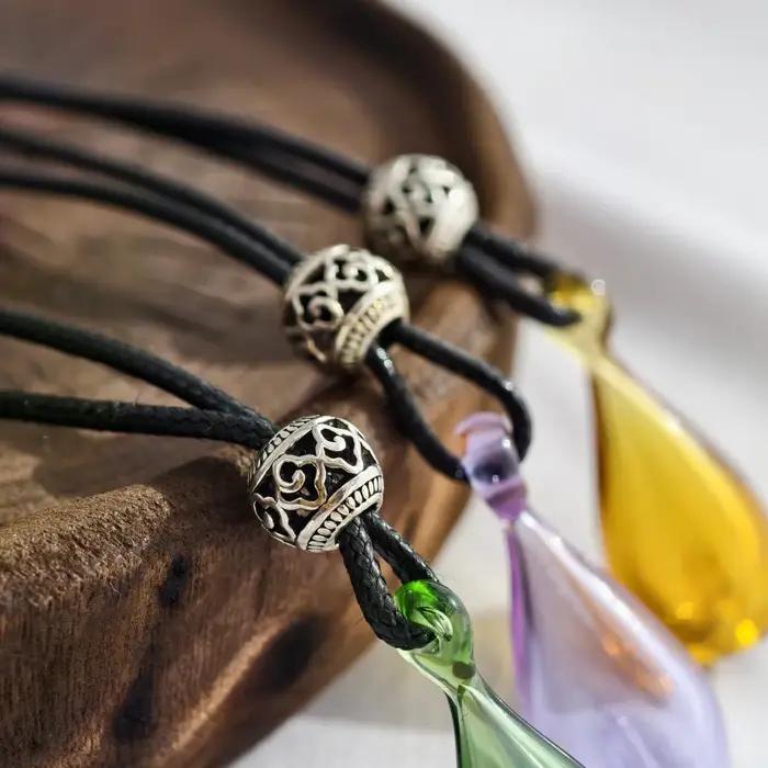Collier en verre rechargeable pour huiles essentielles et parfums, pendentif aromathérapie pour femmes, bijou multifonctionnel avec chaîne réglable, cadeau occasion spéciale