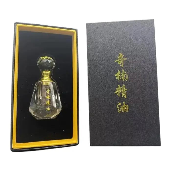 Huile parfumée riche en Oud et en bois d'agar pour fabrication de savons parfums et bougies aromatiques matériaux premiers pour arts et crafts création artisanale ambiance boisée longue durée