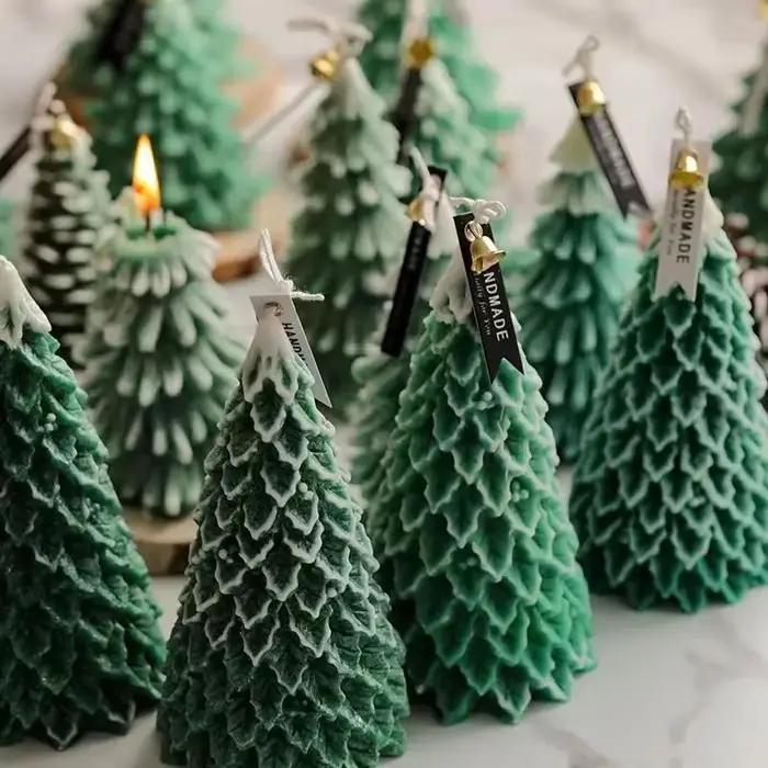 Bougies d'arbre de Noël sculptées à la main parfumées à l'aromathérapie pour la décoration de la maison et les occasions spéciales