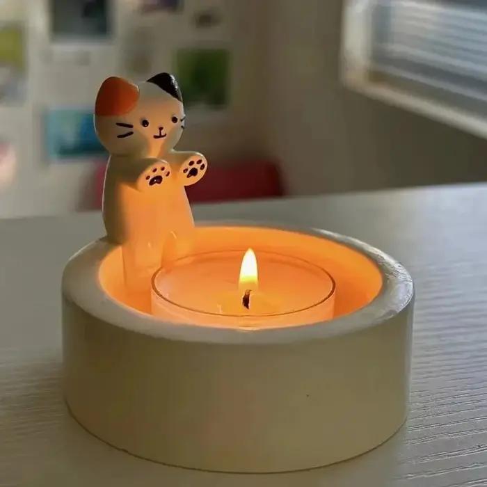 Porte-bougie en forme de chaton de dessin animé