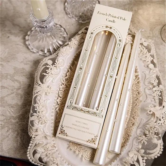 Bougies longues décoratives coniques en perles blanches