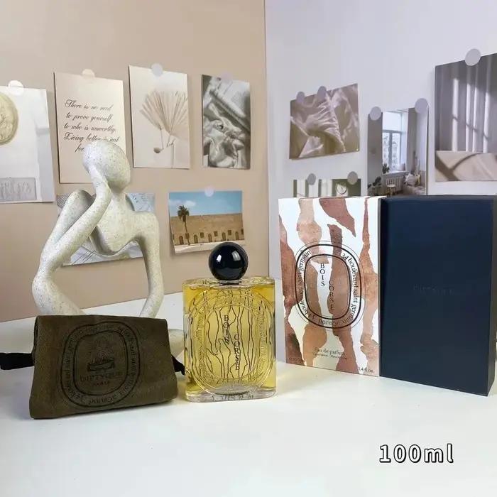 Eau de Parfum Mix Oud Wood Patchouli Musk pour Homme Longue Durée Spray Argent Blanc Beige Bleu Brun Chocolat Gris Ivoire Jaune Multi Or Orange Rose Rouge Rouge Occasions Spéciales