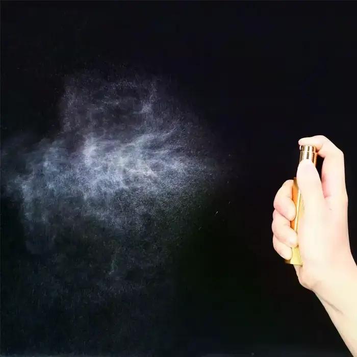 Bouteille de parfum 12ml, Tube carré en aluminium, distributeur de parfum, vaporisateur Ultra-fin, cosmétiques portables, récipient de voyage vide