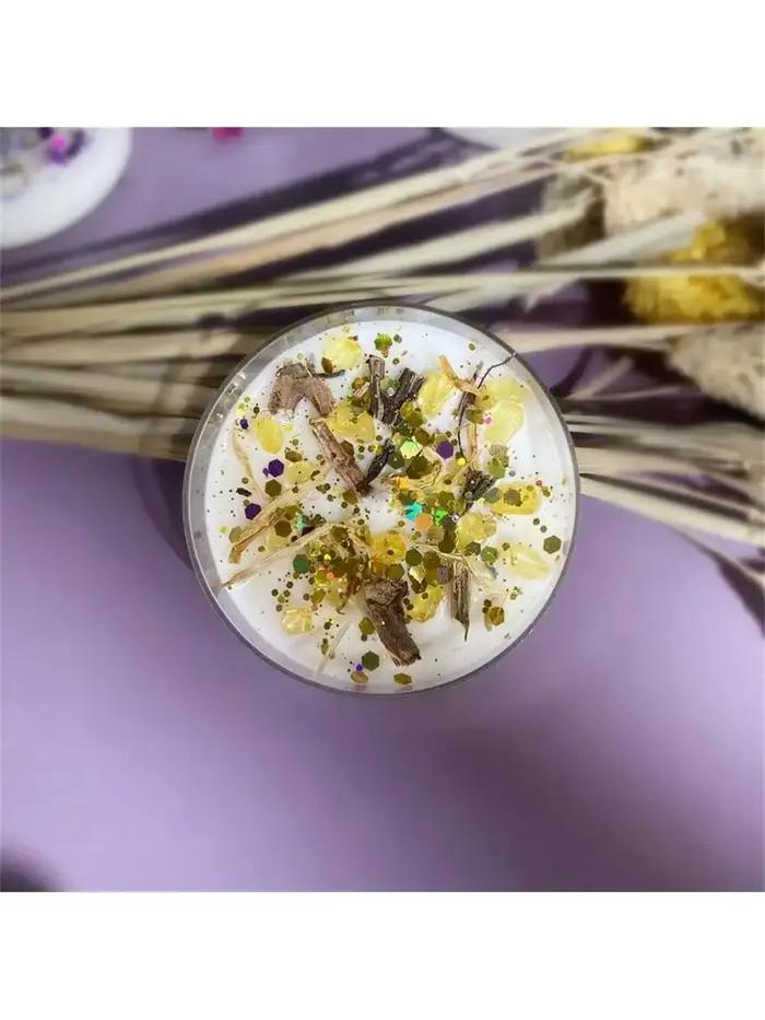 Bougie parfumée en cire de soja colorée en forme de conque
