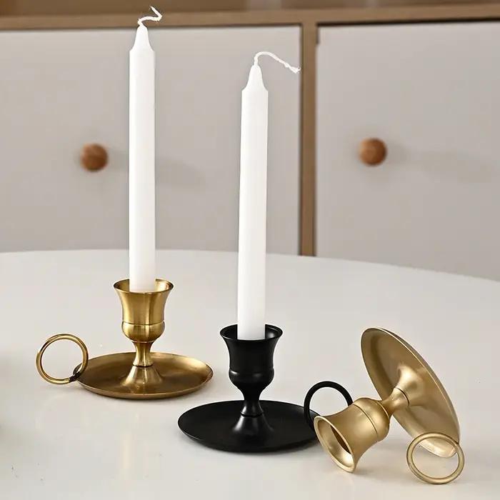 Porte-bougie de table avec poignée métal élégant pour décoration intérieure salon chambre mariage et célébrations spéciales
