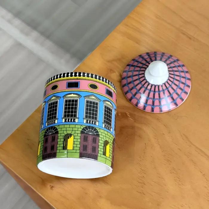 Avec couvercle coloré bâtiment drôle européen en céramique bougeoir pot de stockage bouteille chandelier maison ornement Art bureau décoration