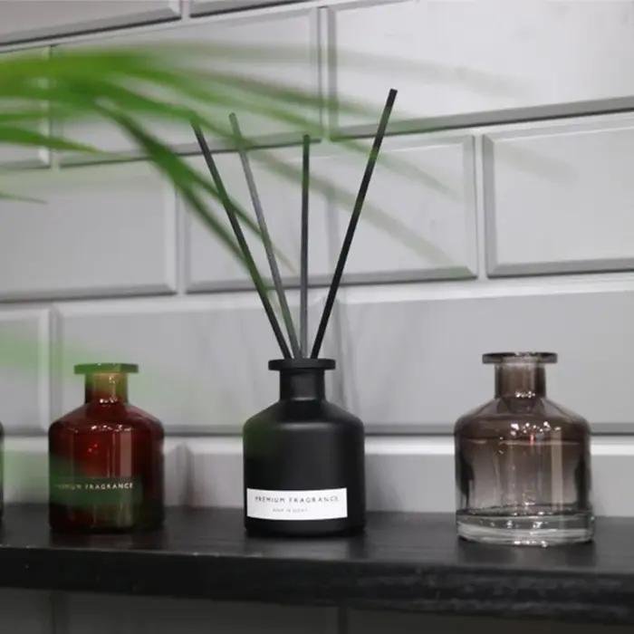 Bouteille de parfum d'ambiance en verre 50ml pour décoration et bien-être personnalisation couleur cadeau événementiel
