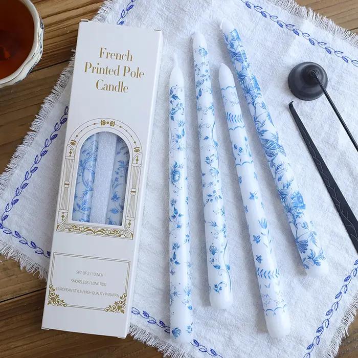 Bougies parfumées coniques bleues et blanches pour décoration d'intérieur dîner aux chandelles mariage anniversaire