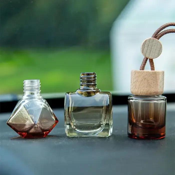 Mini diffuseur d'huiles essentielles rond pour voiture flacon vide pendentif parfum d'ambiance désodorisant ornement décoration automobile occassions spéciales femmes hommes cadeaux anniversaires noel