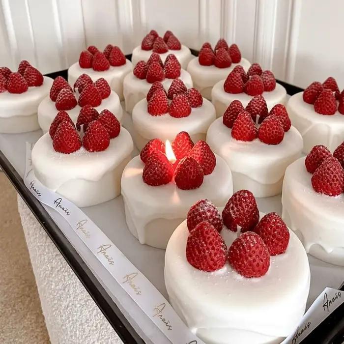 Bougie parfumée Harvey Cake faite à la main, décoration de luxe, décor d'anniversaire, cadeau d'invité de mariage, romantique à offrir pour occassions spéciales