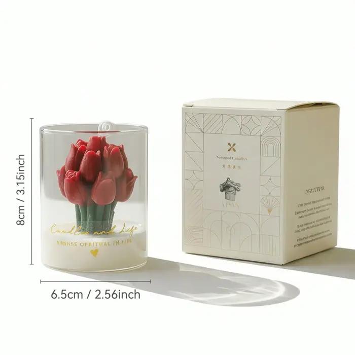 Bougie en forme de tulipe dans un bocal en verre