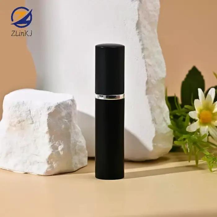 Atomiseur de parfum portable en aluminium de 5 ml, couvercle anti-fuite, plusieurs couleurs, idéal pour les voyages et l'usage quotidien.