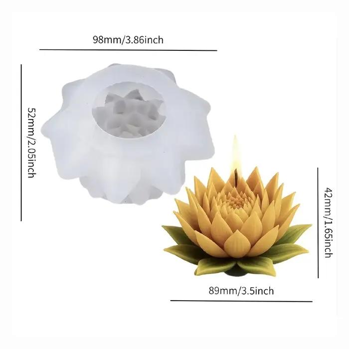 Un charmant moule à bougie en forme de fleur de lotus, avec un design réaliste des pétales, des péta