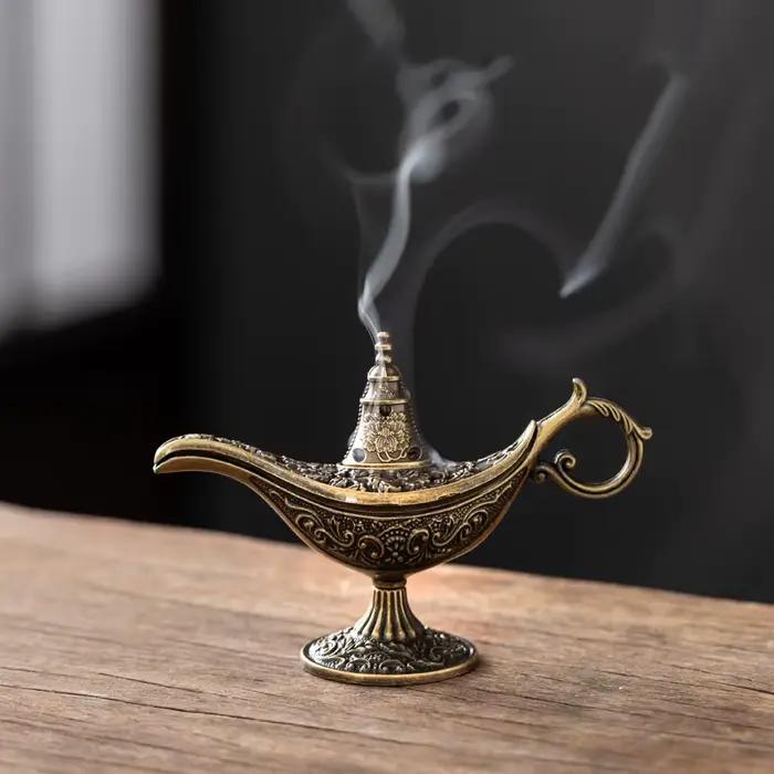 Brûleur d'encens en métal de style antique multifonction pour brûler encens ou parfum, bougeoir romantique et décoration d'intérieur pour maison ou bureau occasions spéciales