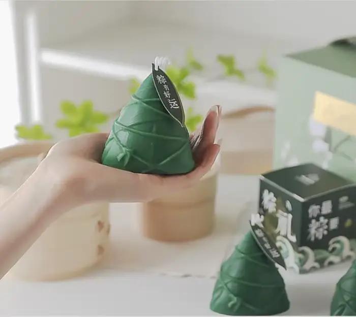 Bougies d'aromathérapie parfumées à l'huile essentielle pour un sommeil paisible et une ambiance apaisante dans la chambre vert armée