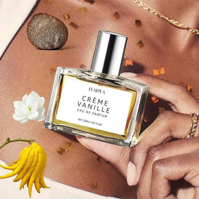 Parfum Gourmand Parisian Chic caramel pistache lait de coco vanille durable femme homme romantique promenade parisienne montmartre atmosphère enveloppante vanille douceur éthique