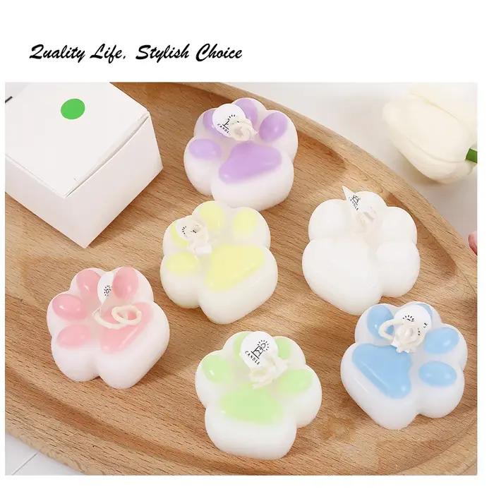 Bougie parfumée créative en forme de patte de chat avec coussinets pastel pour décoration d'intérieur et mémorial d'animal de compagnie