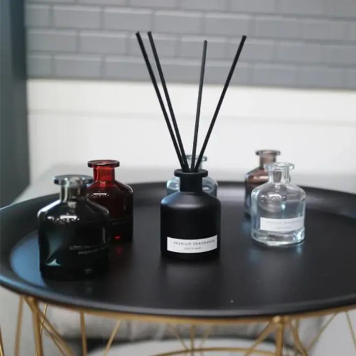 Bouteille de parfum d'ambiance en verre 50ml pour décoration et bien-être personnalisation couleur cadeau événementiel
