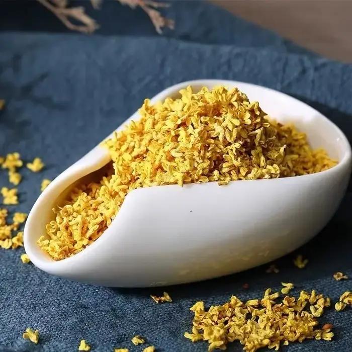 Fragrans d'osmanthus parfumés naturels de haute qualité pour ensembles d'emballage de bougies