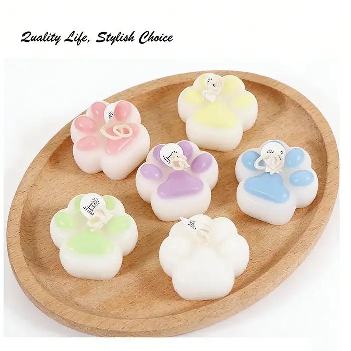 Bougie parfumée créative en forme de patte de chat avec coussinets pastel pour décoration d'intérieur et mémorial d'animal de compagnie