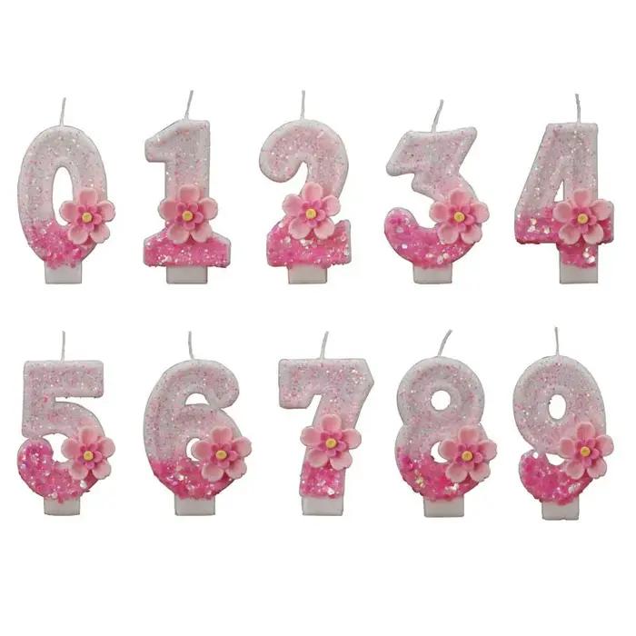 Décoration de fête, bougie en forme de chiffre