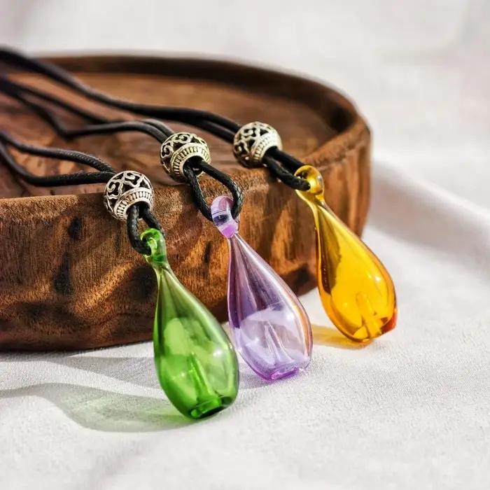 Collier en verre rechargeable pour huiles essentielles et parfums, pendentif aromathérapie pour femmes, bijou multifonctionnel avec chaîne réglable, cadeau occasion spéciale