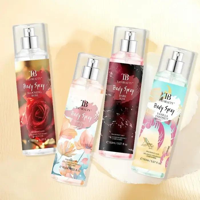 Le spray parfumé a un parfum floral discret et durable avec une note fruitée. C'est