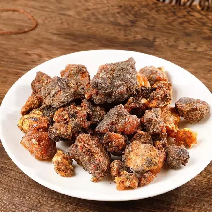 Encens naturel en résine de myrrhe pour ambiance relaxante et décoration intérieure élégante à offrir pour occasions spéciales
