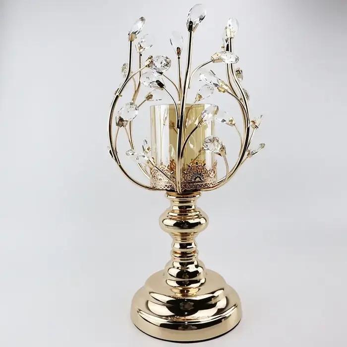 Bougeoir doré lumière européenne luxe rétro chandelier en métal décoration accessoire de bougie chandeliers de bureau décor à la maison